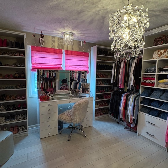 Meet your Posher, Jami - Picture 5 of 7